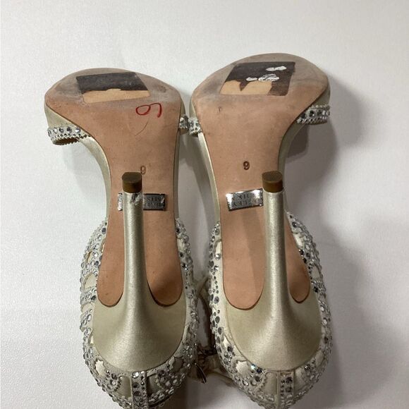 Badgley Mischka beige Roxy Ankle Strap Rhinestone Kelly Wedding sandal Size 6 - Picture 15 of 16